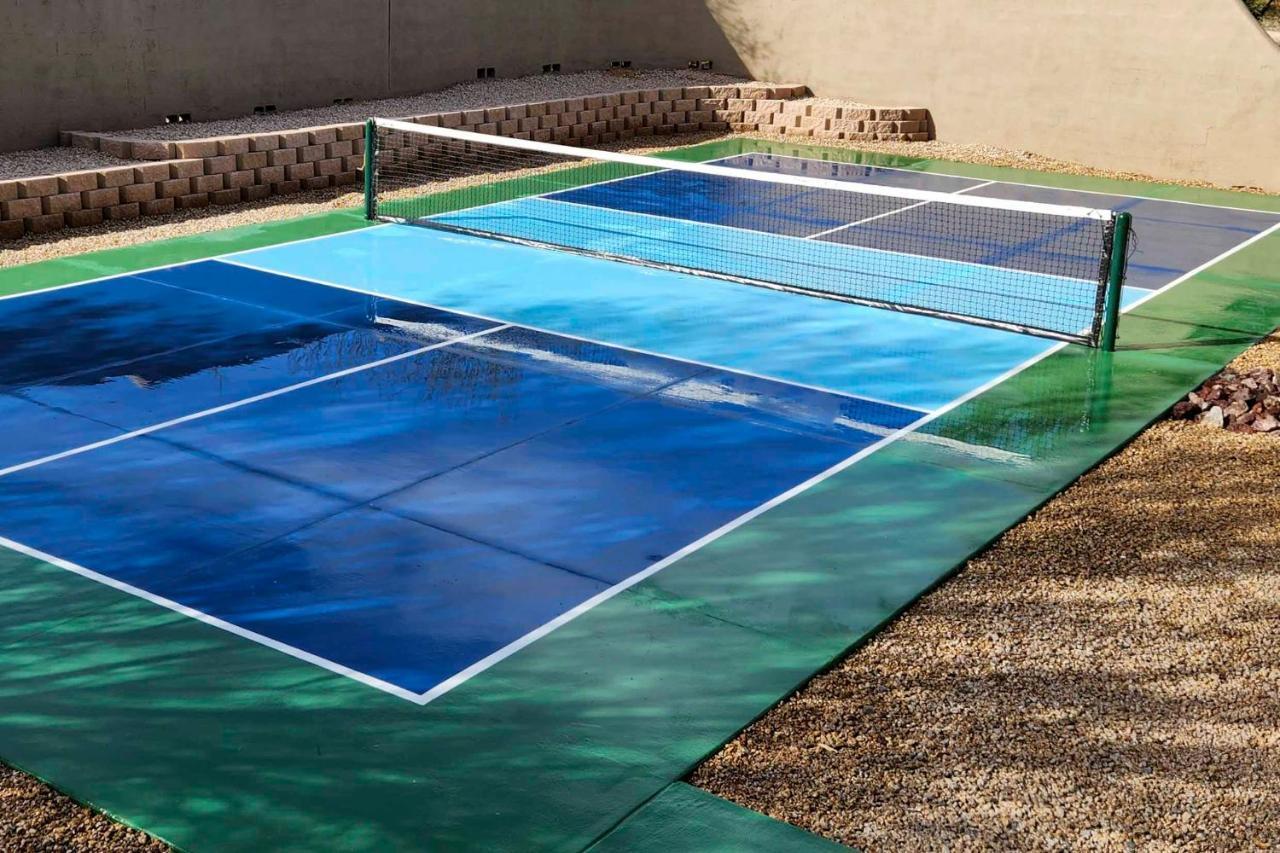Scottsdale Home Pickleball, Heated Pool And Hot Tub Exterior photo